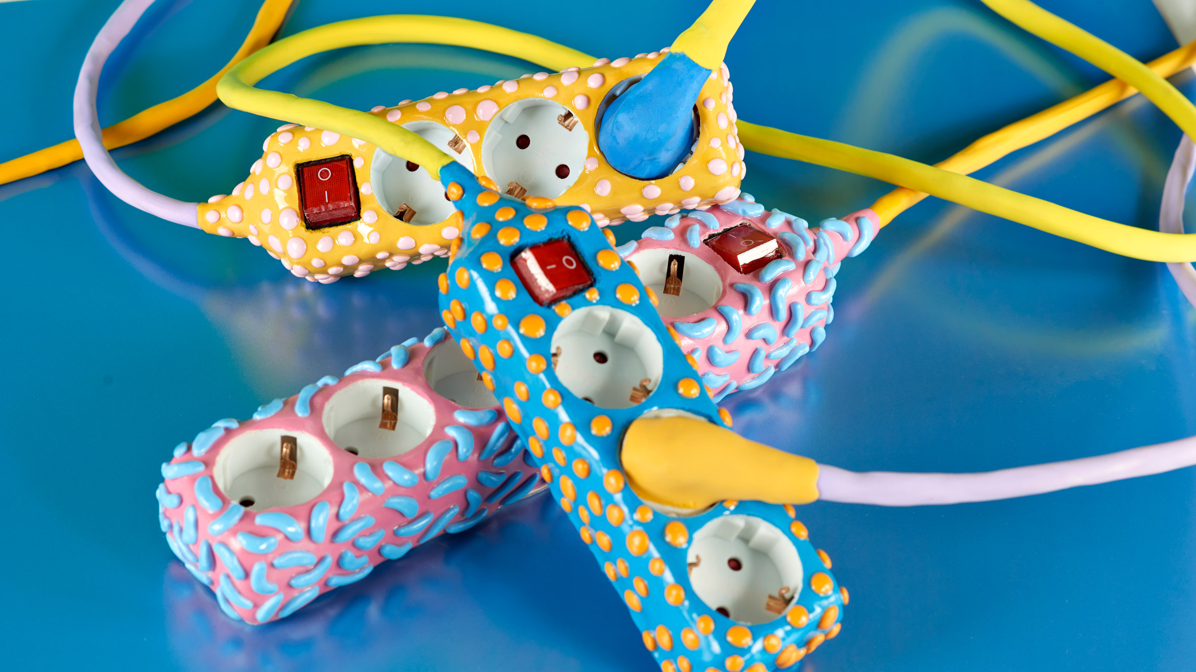 diego-fairvre-minute-plugs_dezeen_2364_hero