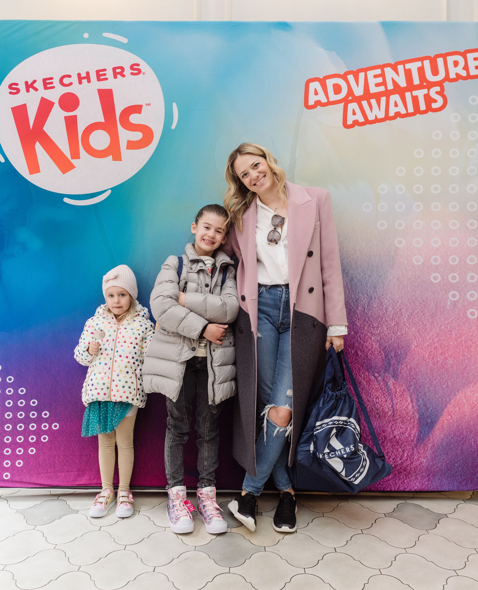 ALERT-MAGNOLIA_SKECHERS-WALL-18