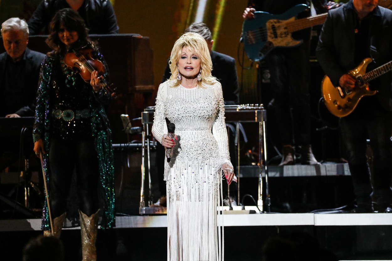 Dolly Parton na koncertu u Nashvilleu