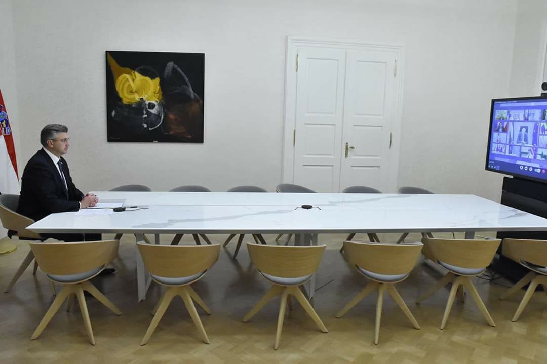 89814709_654254768658093_1101318945719189504_n