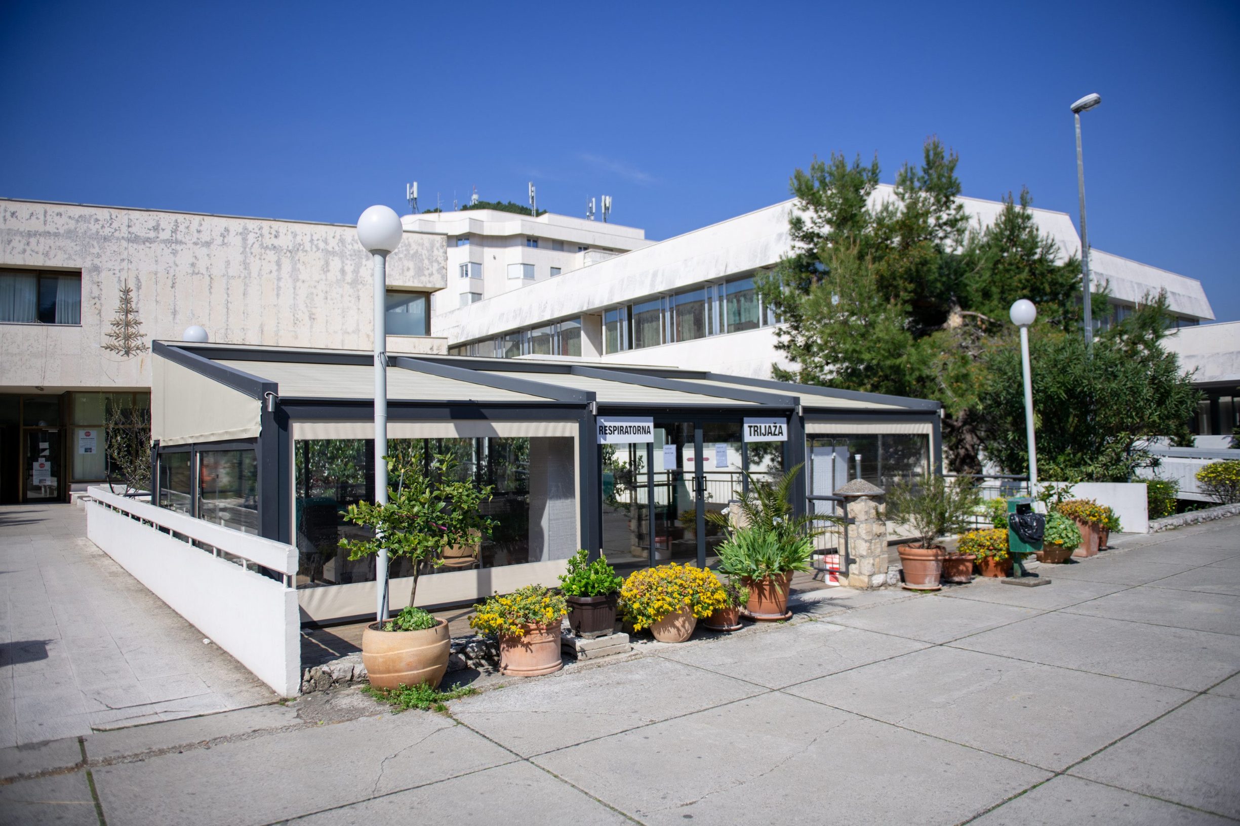 stozer_press10-210320