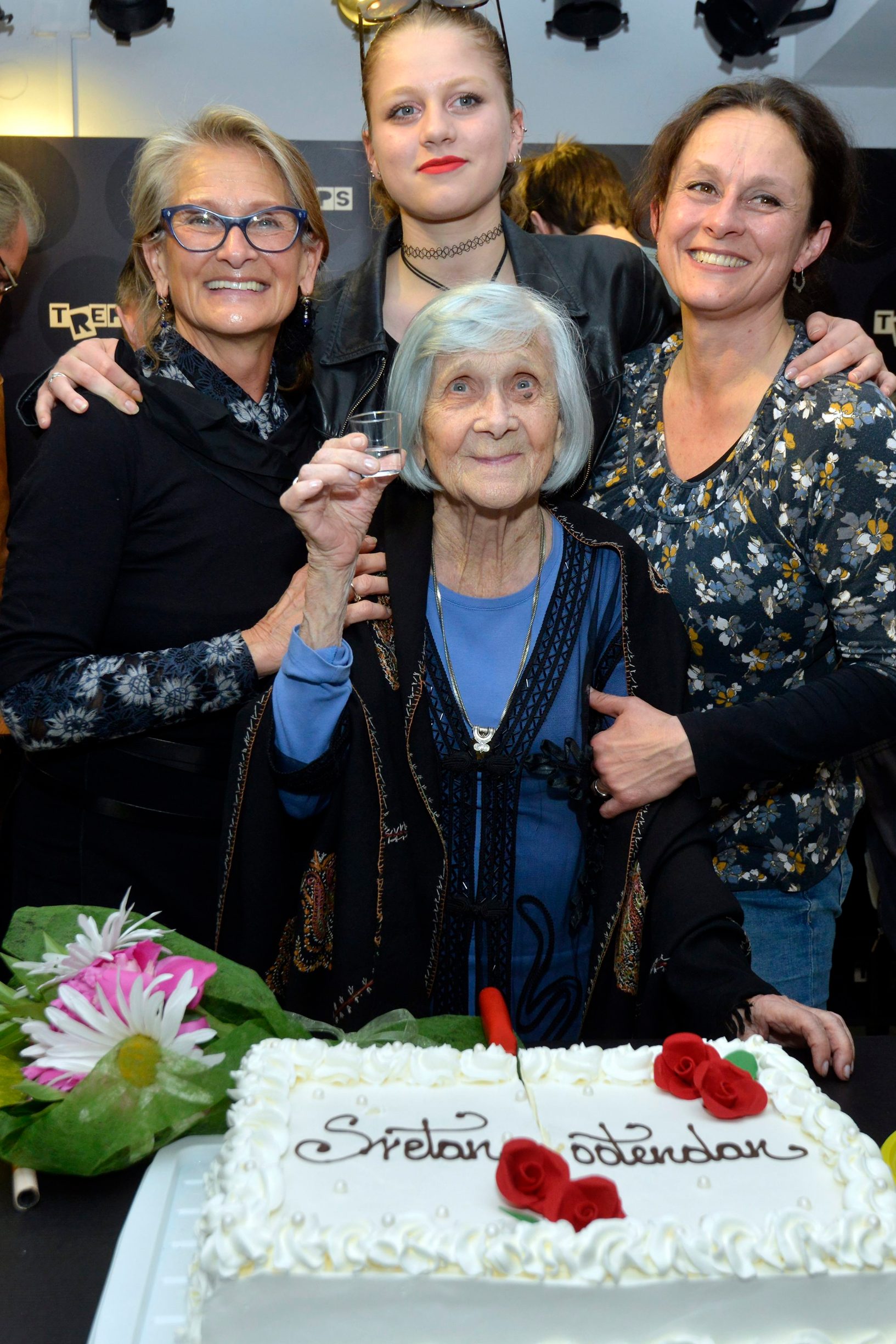 Obitelj Rocco, četiri generacije zajedno (u sredini Nada Klašterka)