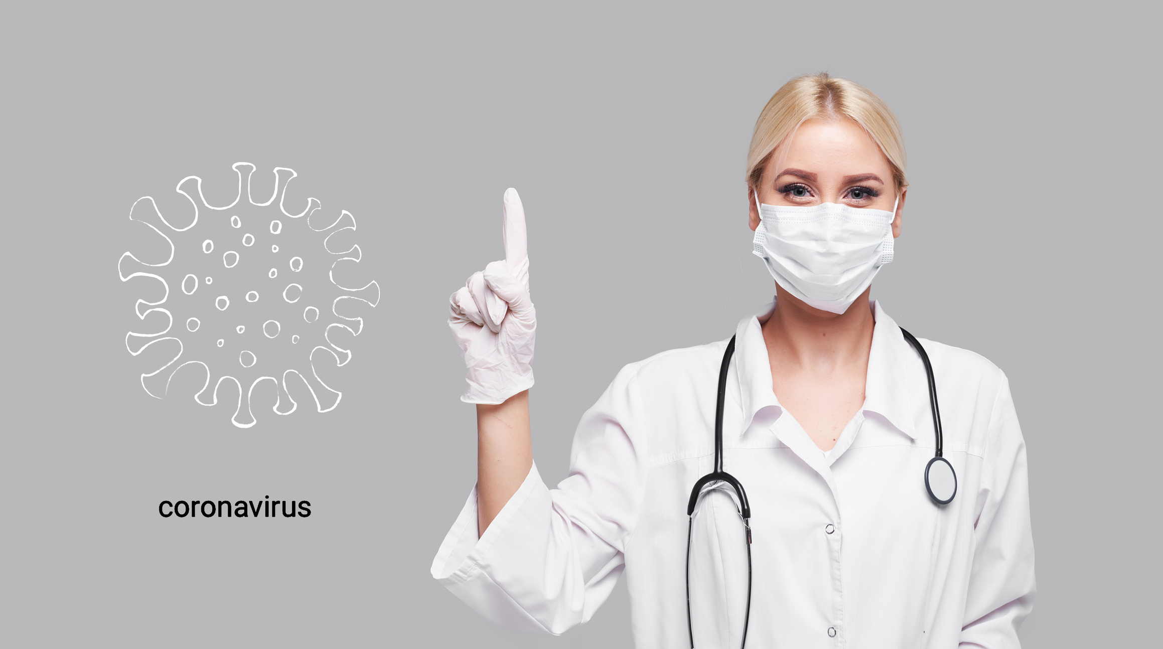 Liječnica pokazuje kako se stavlja maska