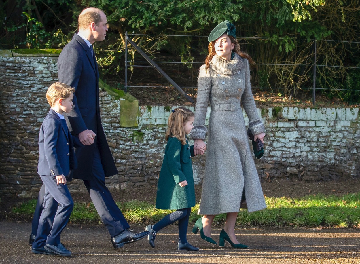 Princ William, Kate Middleton, princ George i princeza Charlotte na Božić 2019.