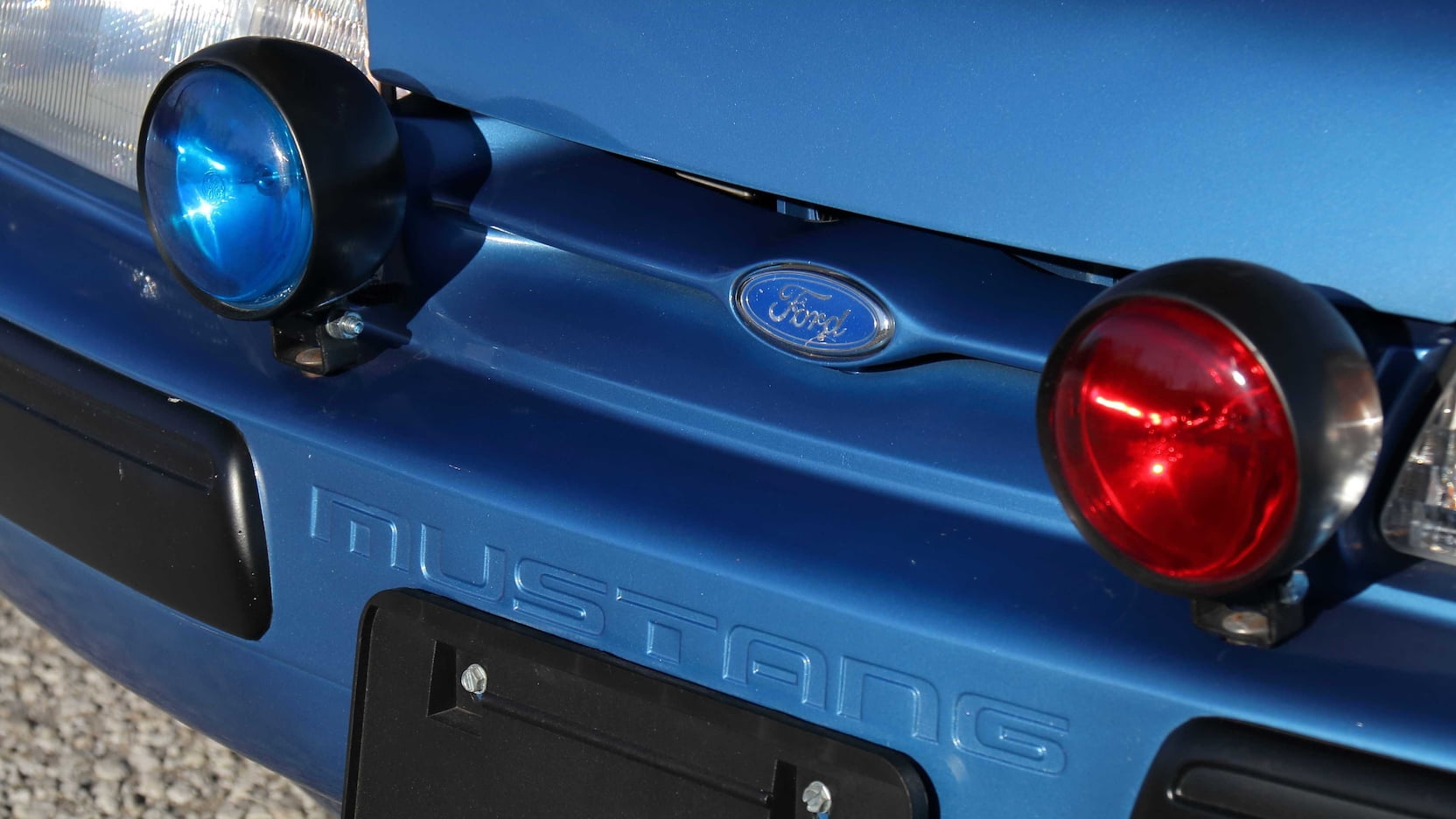 1989-Ford-Mustang-Canadian-SSP-Police-1-1