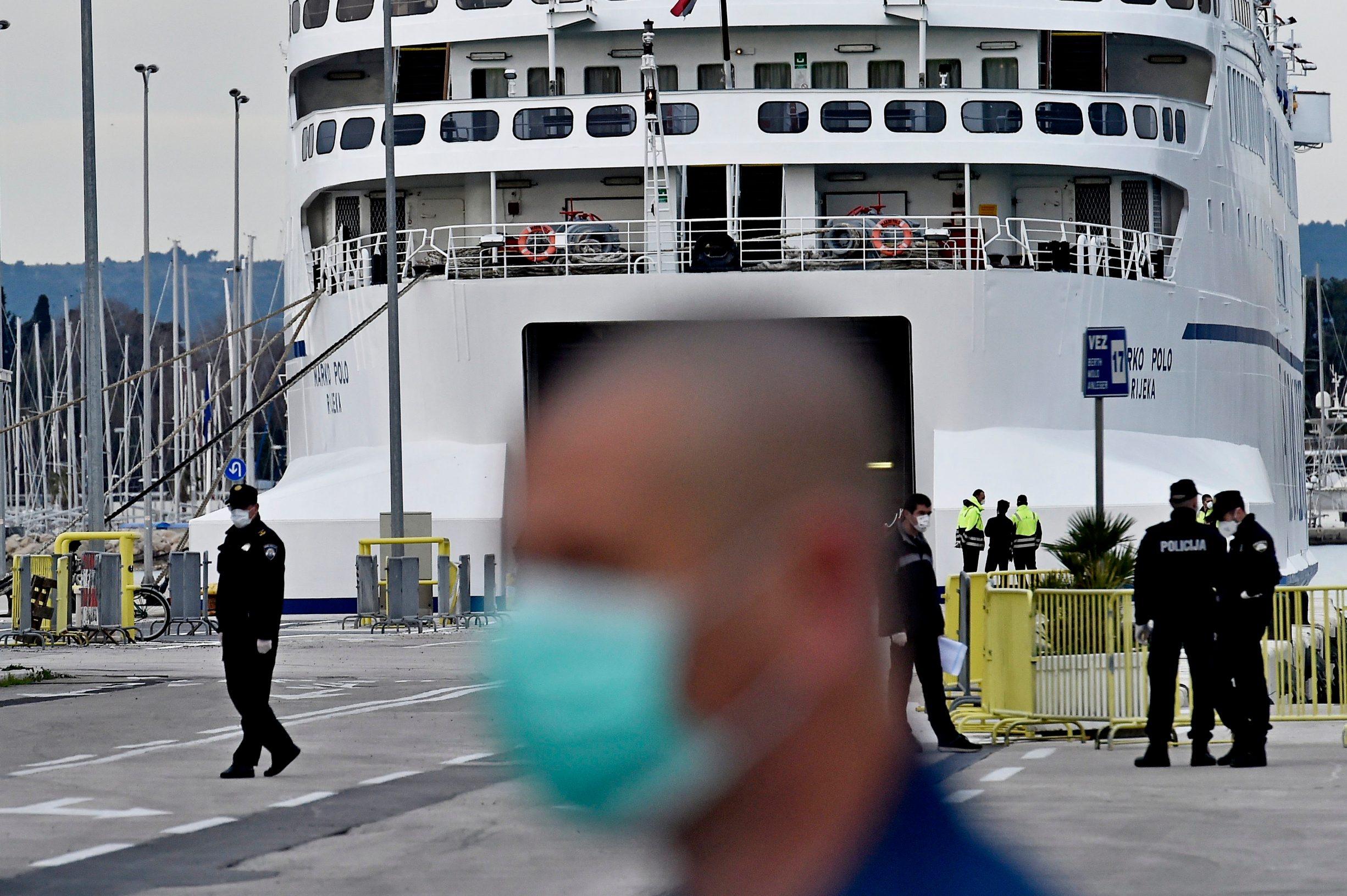 Permanent border crossings for maritime international passenger closed