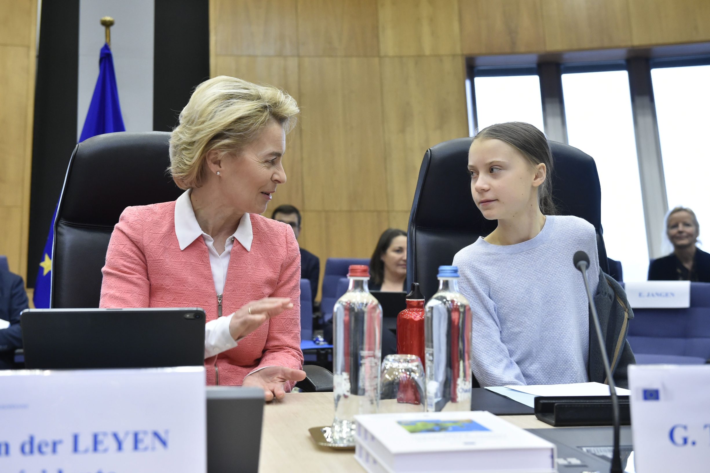 Predsjednica Europske komisije Ursula von der Leyen i klimatska aktivistica Greta Thunberg 