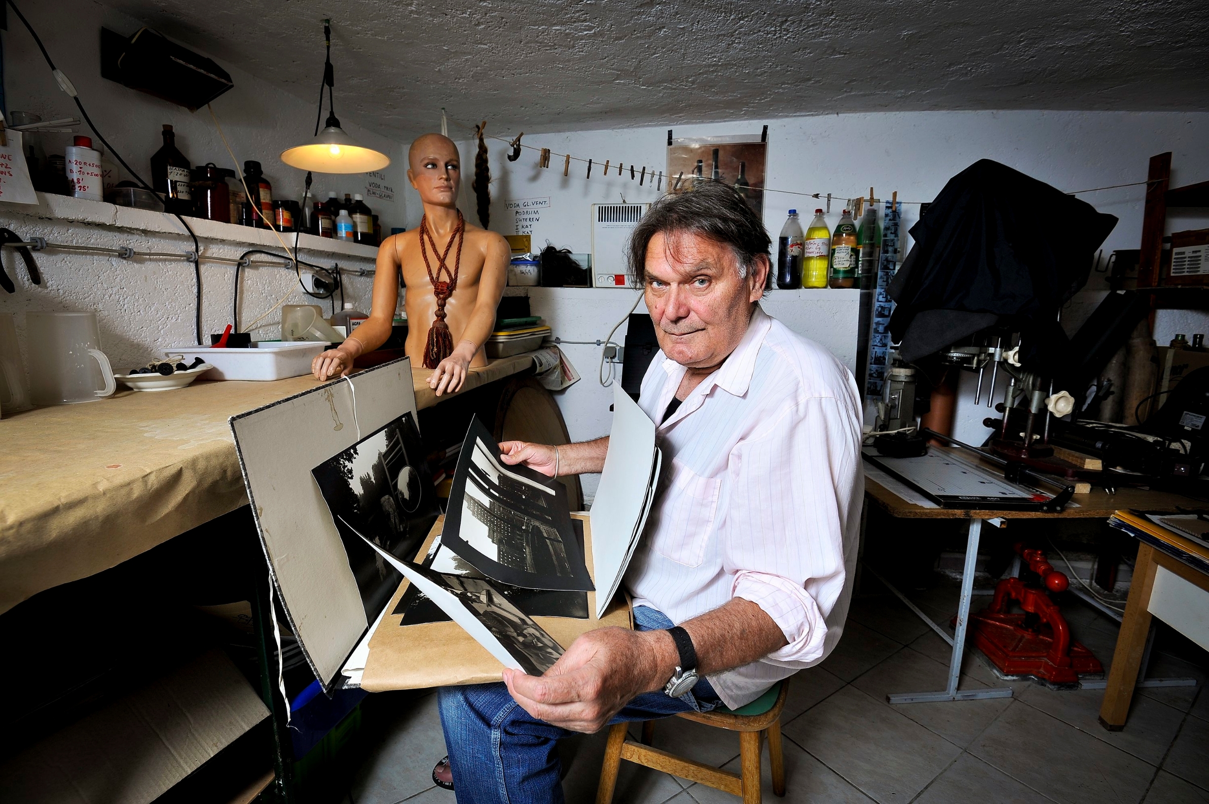 Josip Klarica, fotografiran u svojem domu