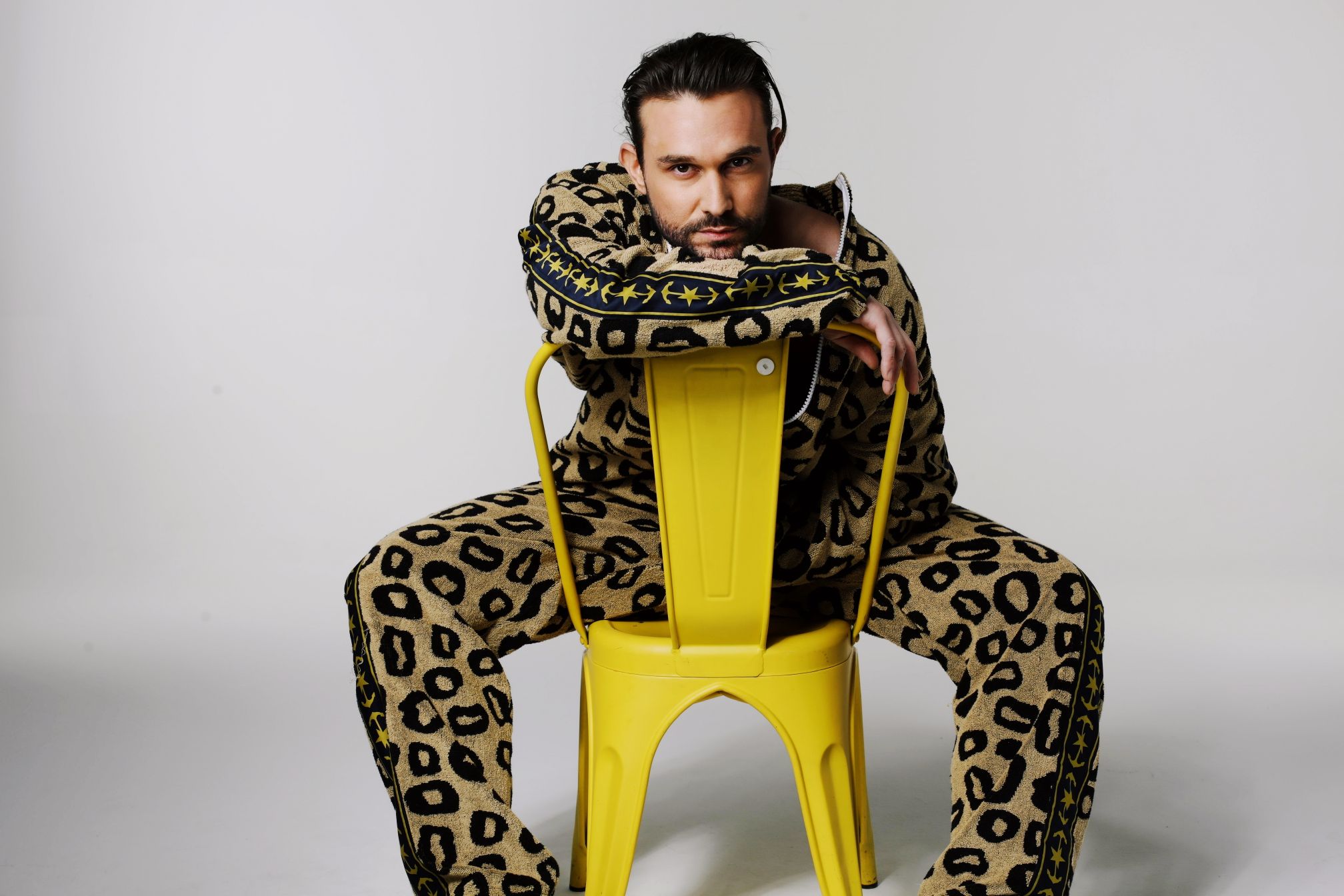 Luka Nizetic i Sheriff & Cherry _ ZIVOT JE LET _ Miki Flinstones (2)