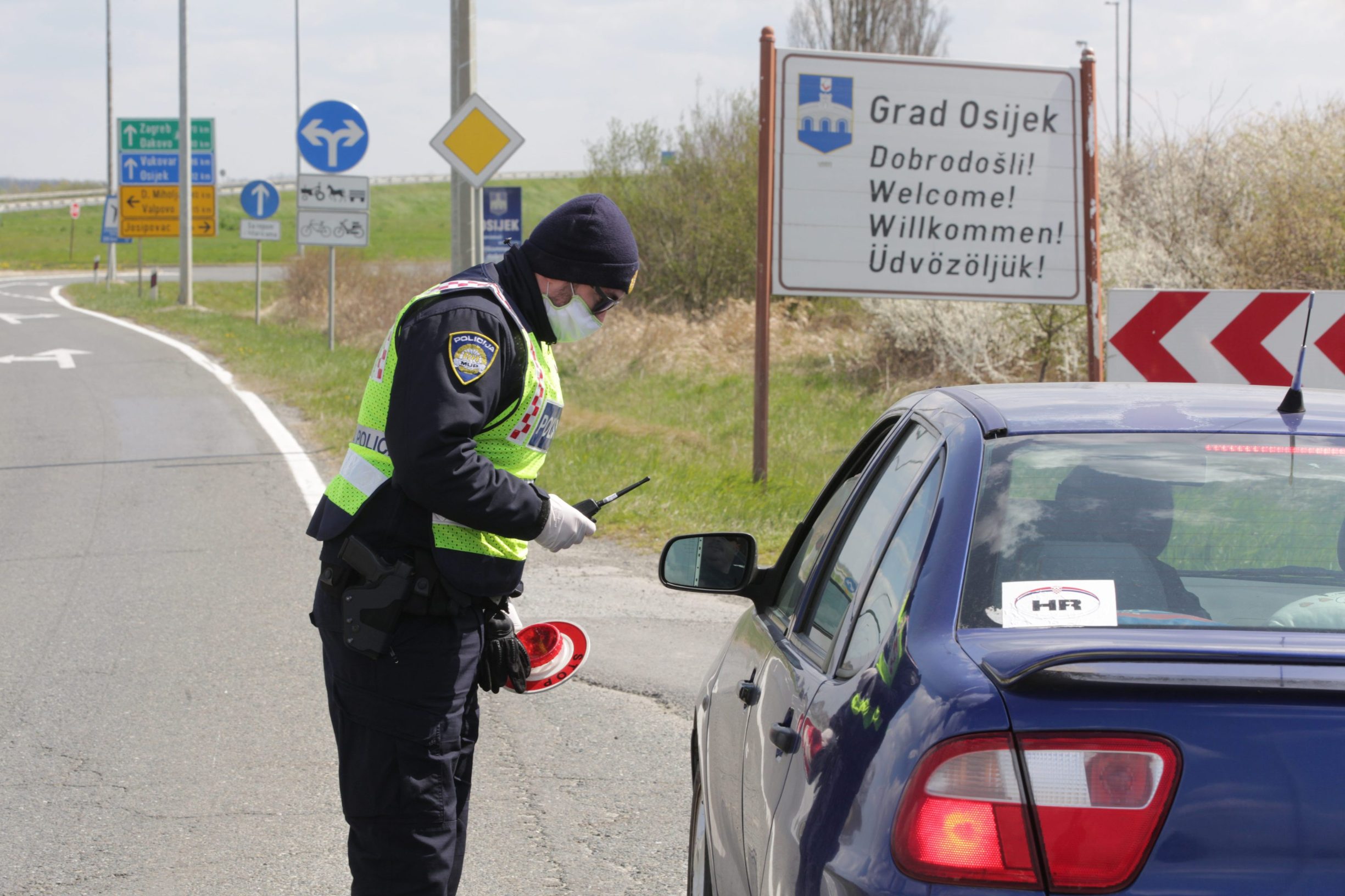 Policijska kontrola na zapadnom ulazu u Osijek