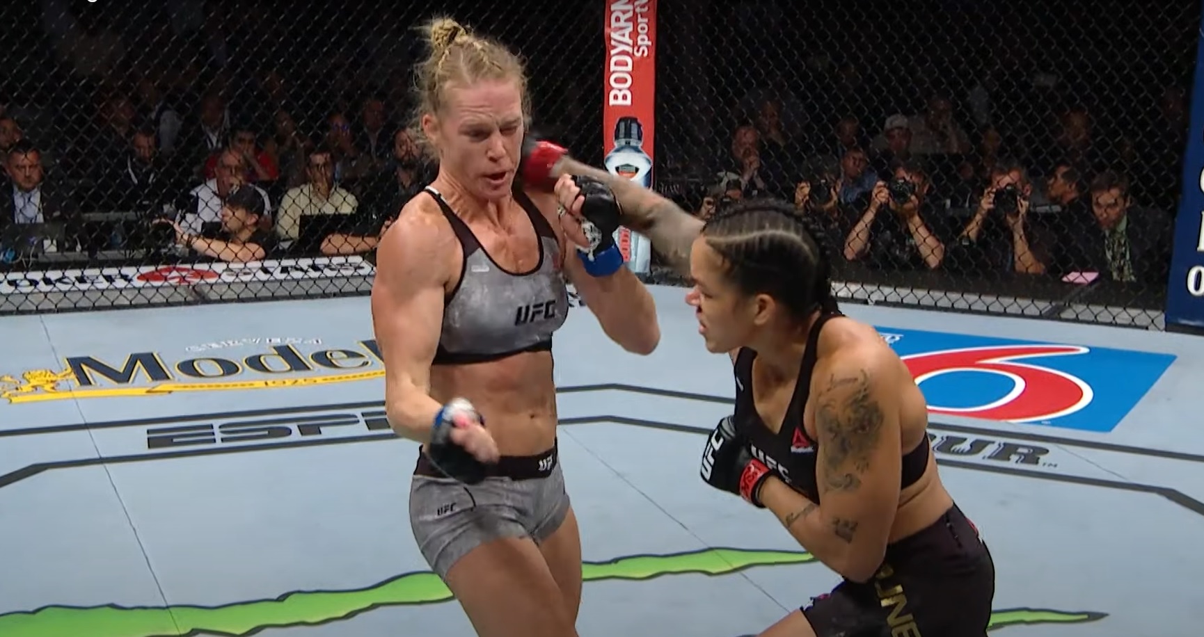 Holm vs. Nunes