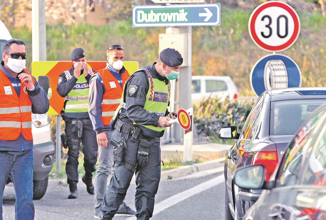 300113-384323-637217006379115851policija_punktovi9-030420_1