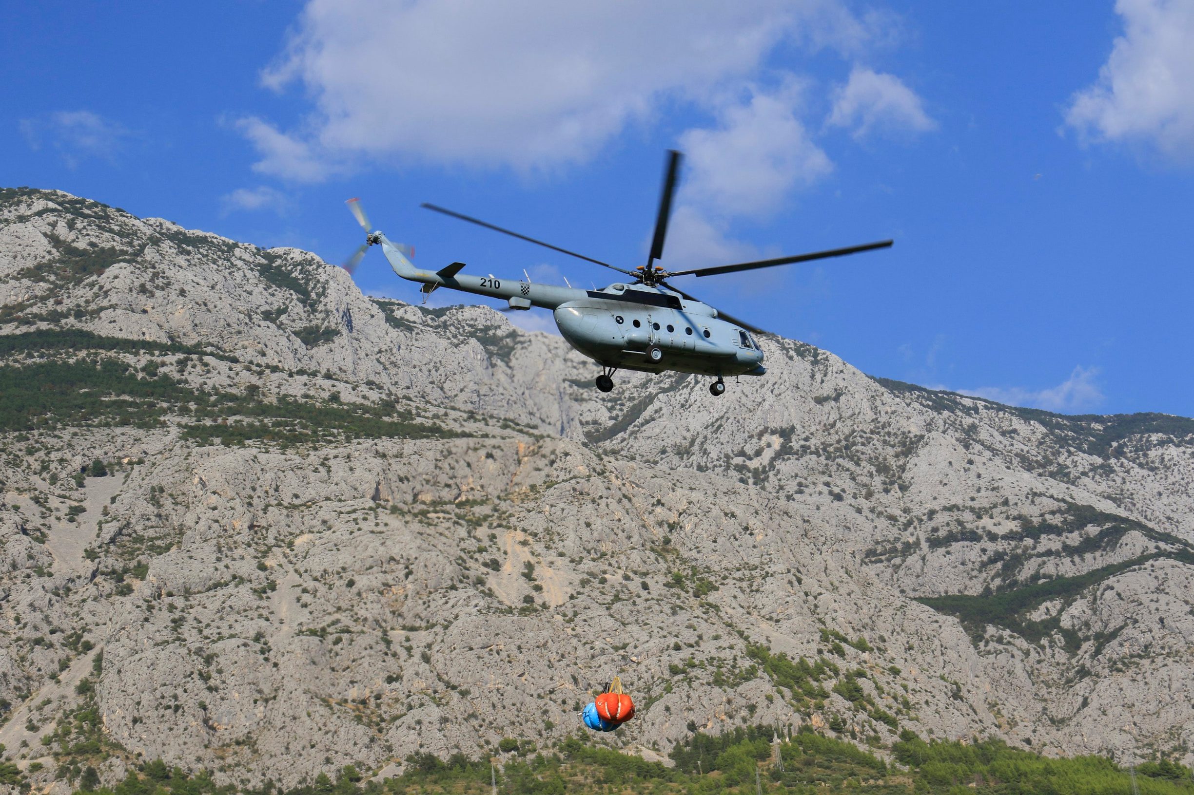 helikopter_vatrogasci5-2408