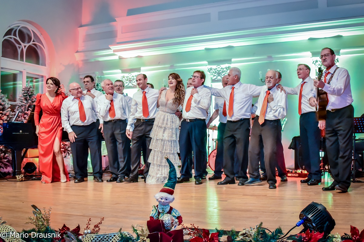 Zbor Optimisti, Tamara Živković, Antonella Malis