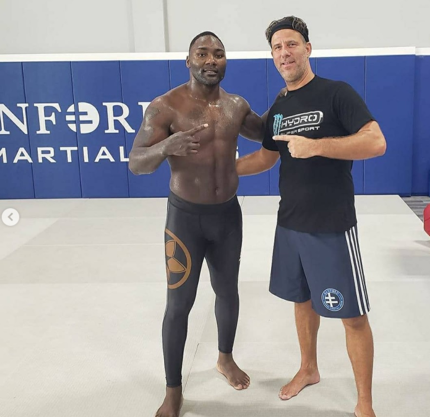 Anthony Johnson i Henry Hooft