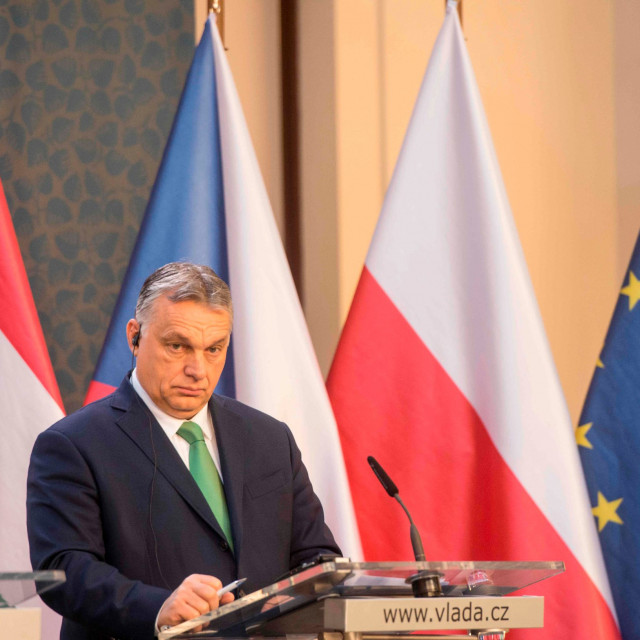 Mađarski premijer Viktor Orban preuzeo je apsolutne diktatorske ovlasti i odmah ih počeo koristiti 