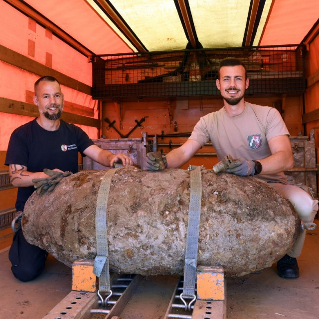 043_dpa-pa_200411-99-670046_dpai