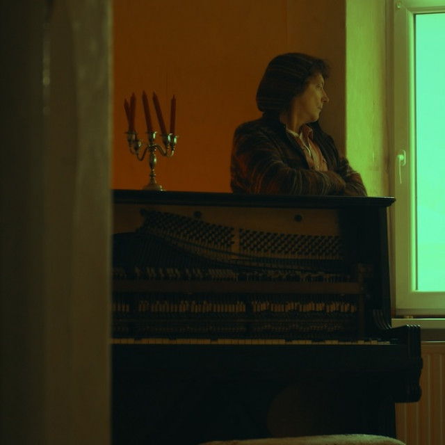 Tonči Huljić u spotu za singl Kiša