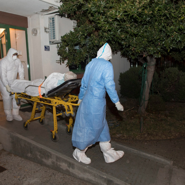 korona_staracki4-070420_1