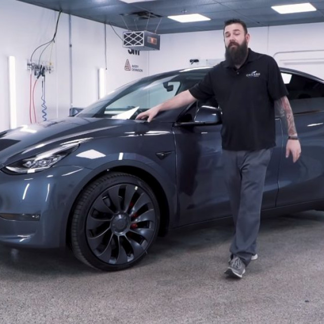 Tesla-Model-Y-Paint-1024x555