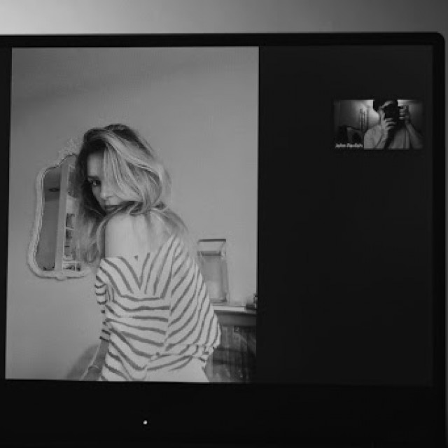 Leona Paraminski pozirala je iz Santa Barbare Johnu Pavlishu