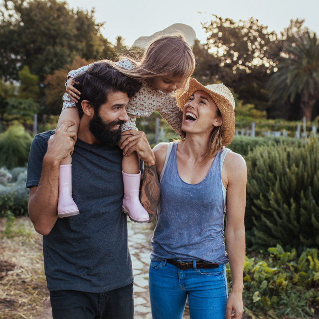 iStock-1041925486