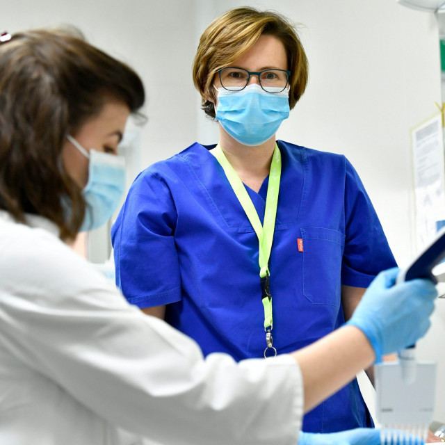 Željka Mačak Šaframko (desno)