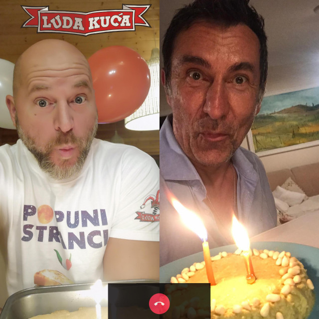 Osnivači Lude kuće Branko Đurić Đuro i Rene Bitorajac čestitaju si sa 200 km udaljenosti.