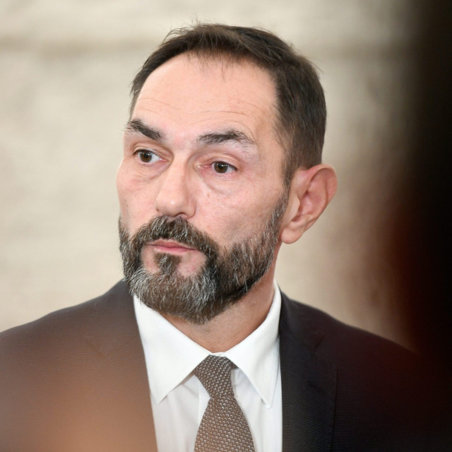 Dražen Jelenić