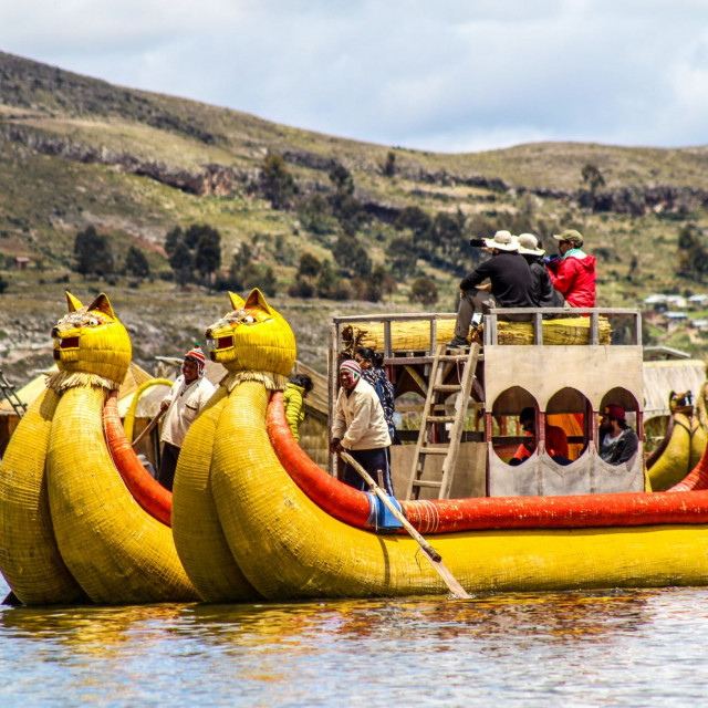 titikaka boats