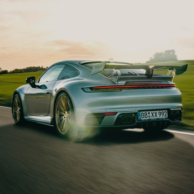 2020-Porsche-911-Coupe-by-TechArt-3