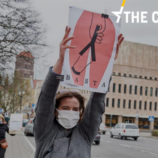 Slovakia is urging women to protect their health and not request any procedures from the doctors that can seriously affect their health. [EPA/ ADAM WARZAWA]
