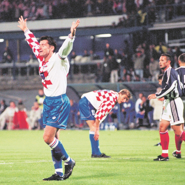 367497-193914-Suker03_copy_1