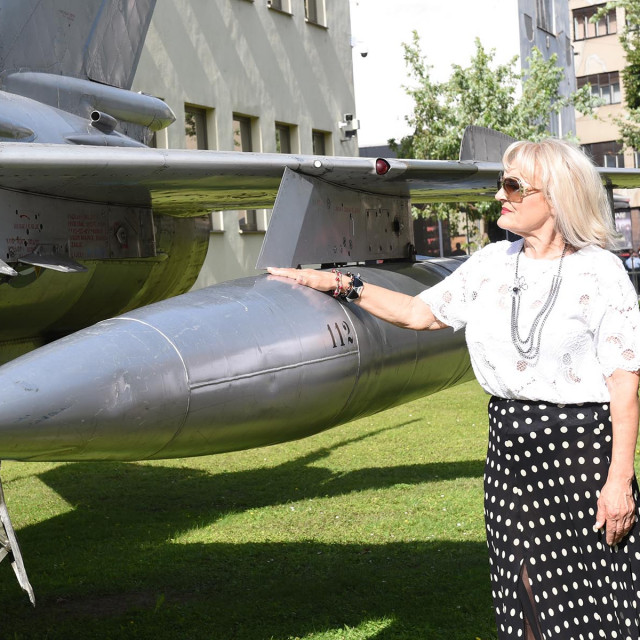 Ljerka Perešin uz MIG svog supruga