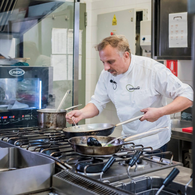 zembo foto neja markicevic