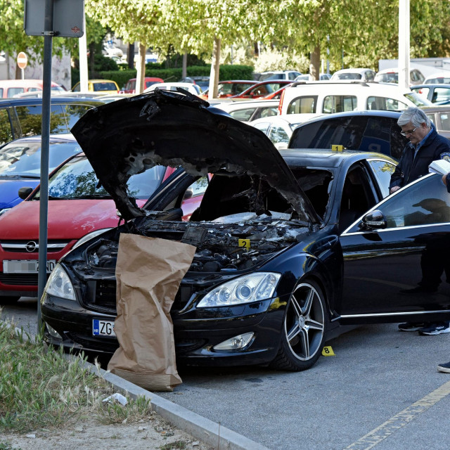 zapaljen_mercedes6-040520