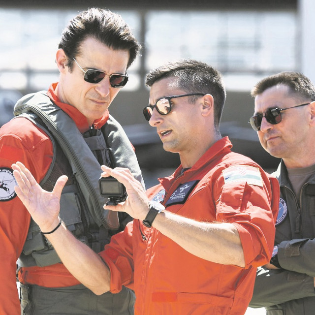 Marko Novković u društvu s glumcem Goranom Višnjićem