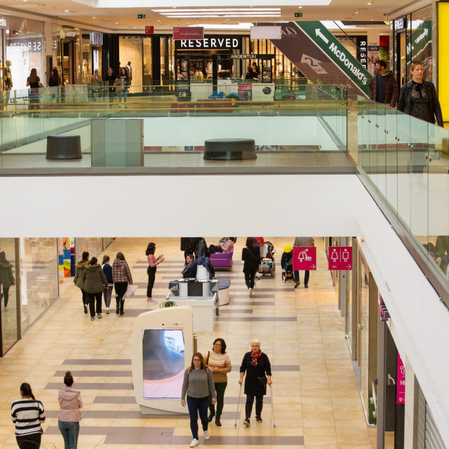 mall_of_split20-070320