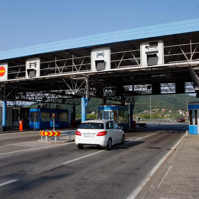 granica_kastel1-140713