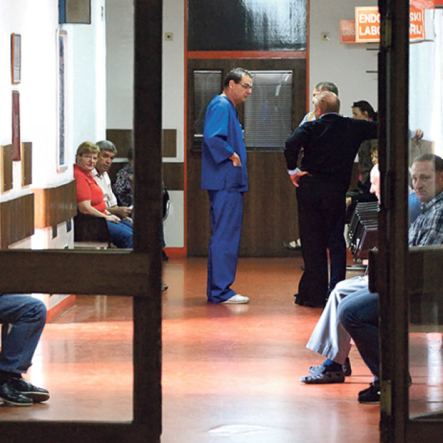 U bolnicama kažu da se trenutno obavi oko 60 posto posla koji je uobičajen tijekom jednog dana