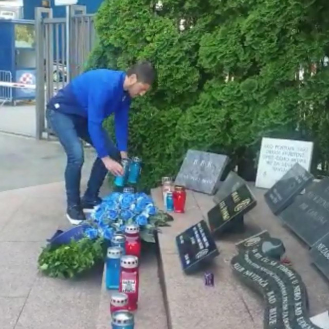 Ademi odaje počast navijačima Dinama