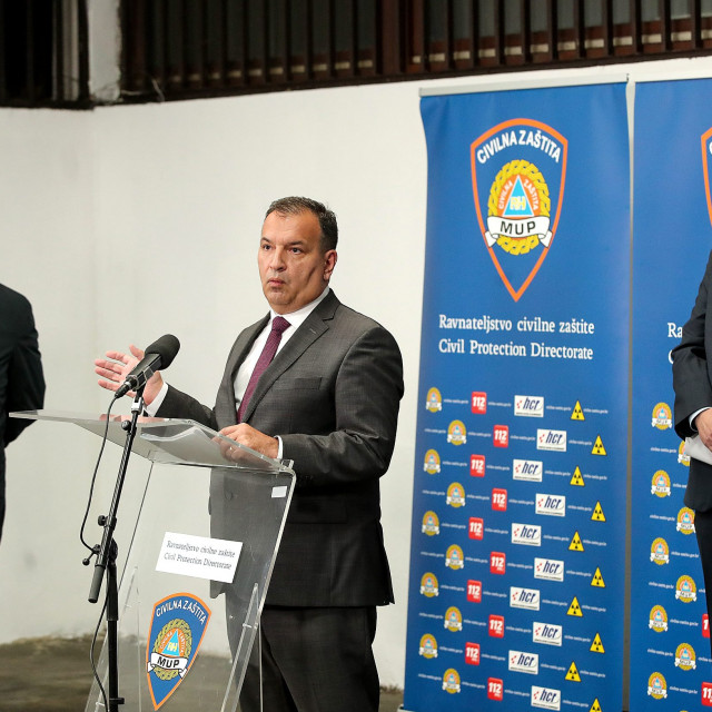 stozer_press2-120520