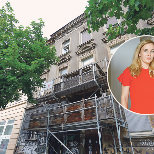 Marijeta Jakovac (u krugu)