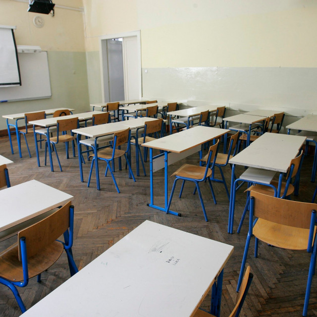 strajk_gimnazija16-291112