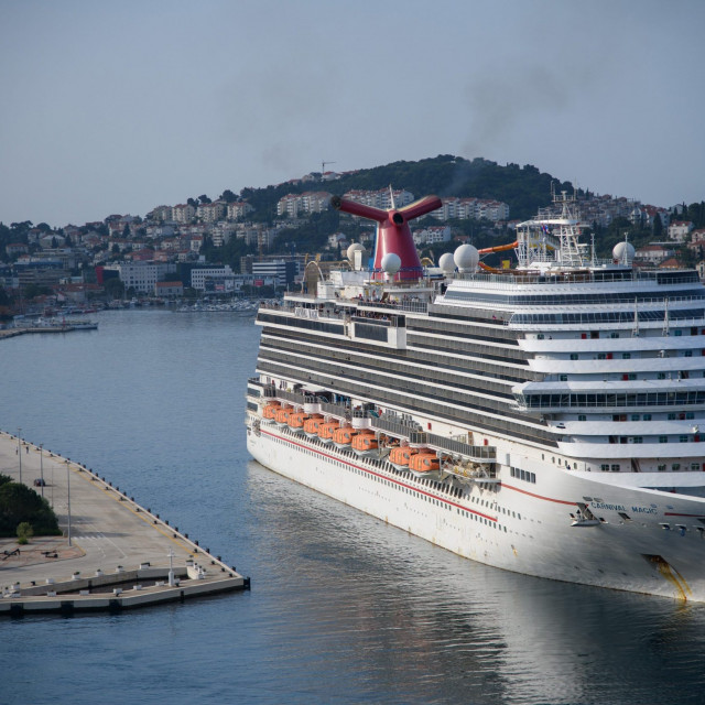 kruzer_carnival25-200520