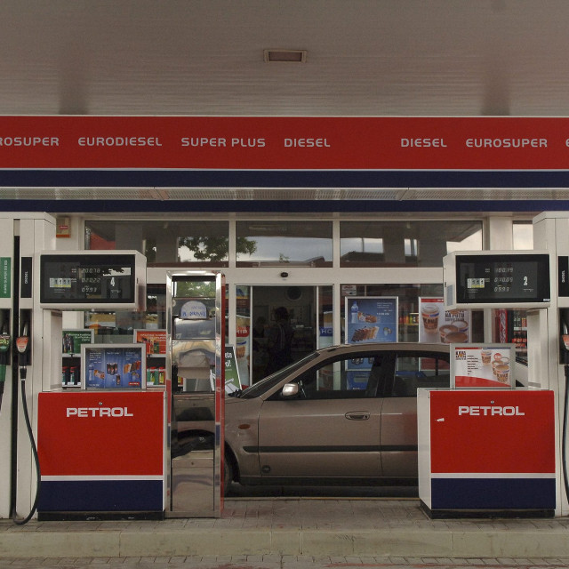 Benzinska crpka Petrol 