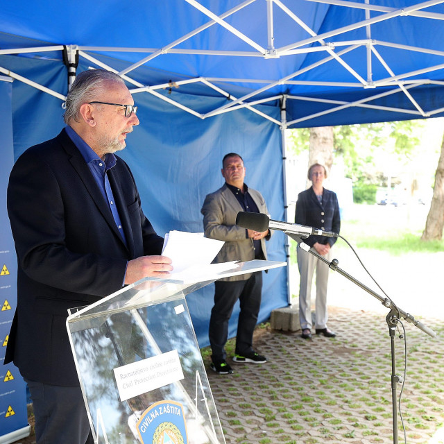 korona_press11-090520