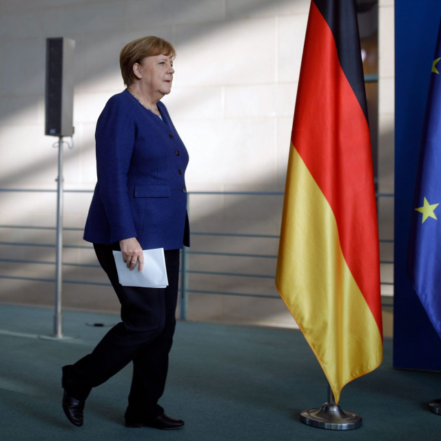 Berlin i Pariz predložili su da kredit digne Europska komisija, a buduća otplata bi bila zajednička obveza EU. Riječ je o minimalno 500 milijardi eura, na slici: njemačka kancelarka Angela Merkel