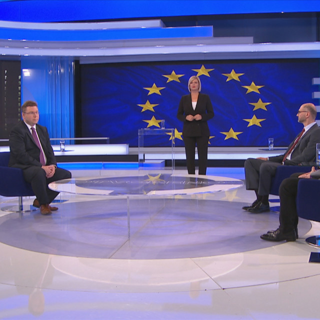 Otvoreno_frame_24703