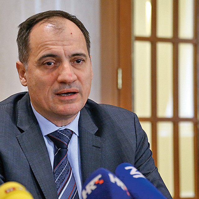 Na fotografiji: Slaven Dobrović